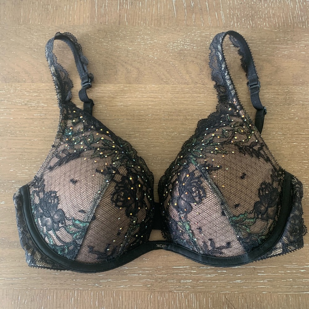 Victoria’s Secret Bra 32D